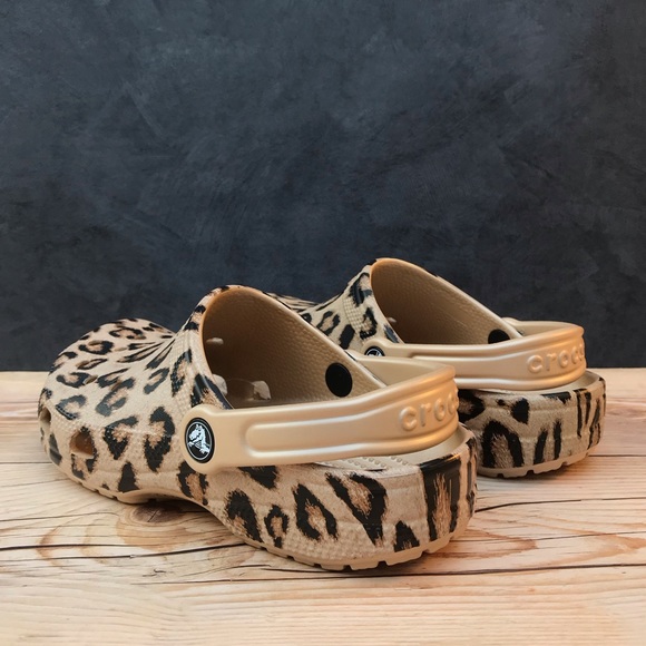 Crocs Classic Leopard Print Clog - Picture 11 of 16